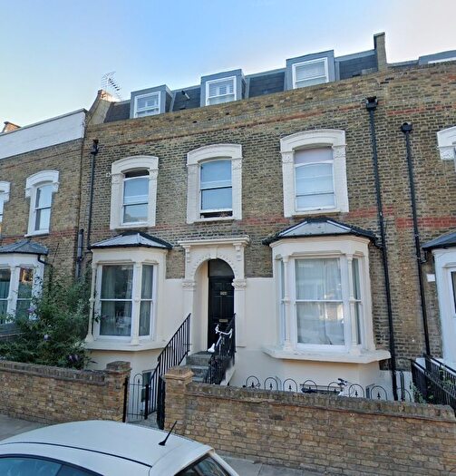 3 Bedroom Flat To Rent In Foulden Road, London, N16