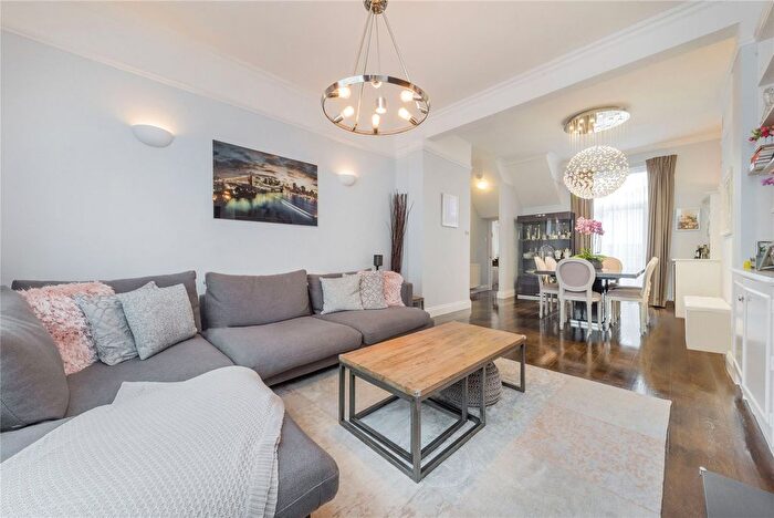 3 Bedroom Flat To Rent In Goldney Road, Maida Vale, W9