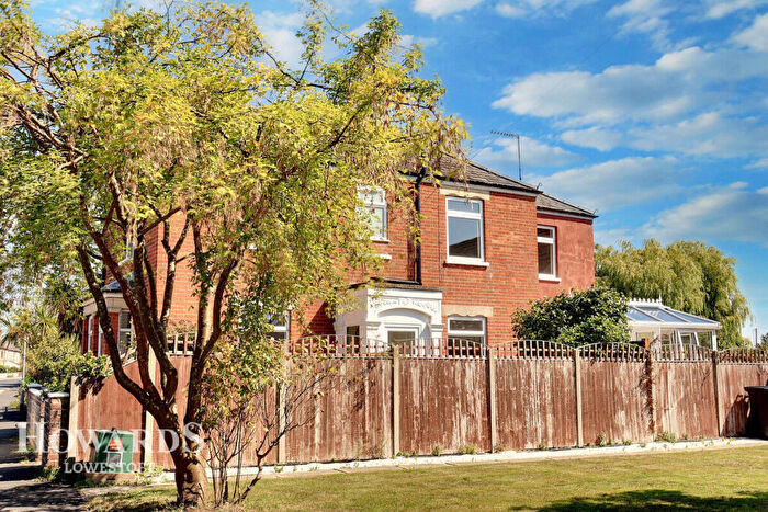 3 Bedroom Detached House For Sale In London Road, Kessingland, NR33