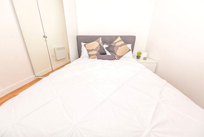Studio To Rent In Pomona Strand, Old Trafford, M16