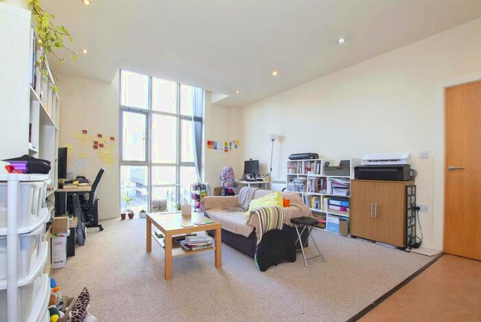 1 Bedroom Flat For Sale In Humberstone Road, Leicester, LE5
