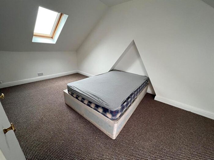 1 Bedroom Private Hall To Rent In Colum Road, Cardiff, CF10
