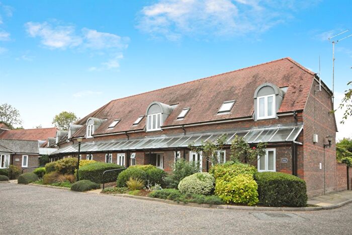 2 Bedroom Flat For Sale In Lakes Meadow, Coggeshall, Colchester, CO6