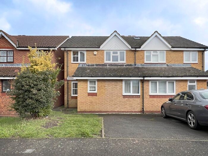 4 Bedroom Semi-Detached House For Sale In Windrush, New Malden, KT3