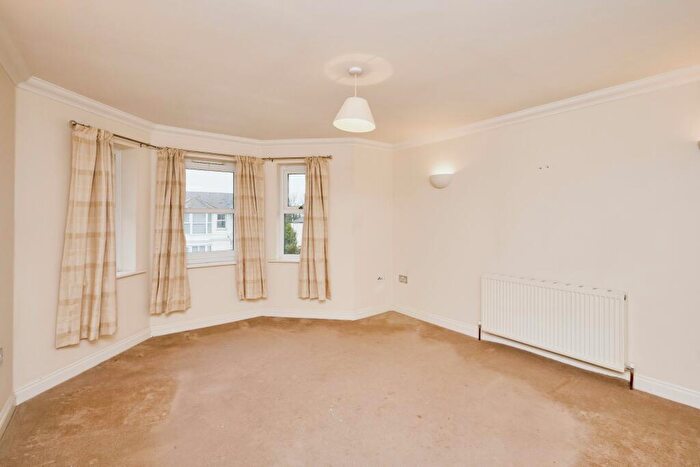 2 Bedroom Detached House To Rent In Broadway, Sandown, PO36