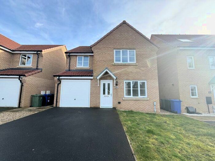 4 Bedroom Detached House To Rent In Parklands Avenue, Humberston, DN36