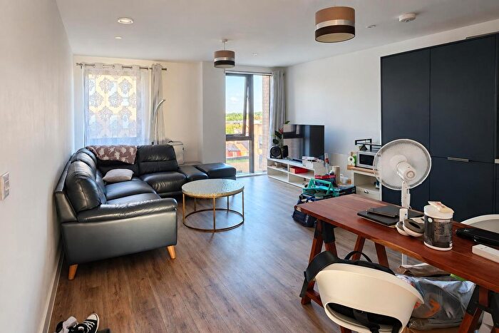 2 Bedroom Flat To Rent In Carmen Beckford Street, Bristol, BS1