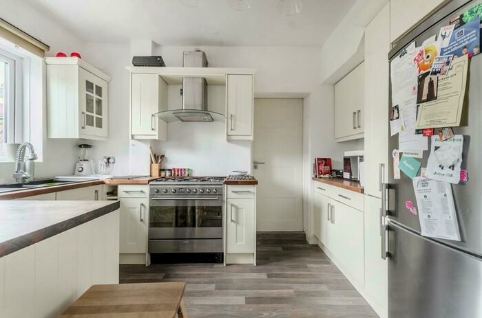 4 Bedroom Semi-Detached House To Rent In Baring Road, Lee, London, SE12