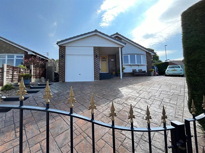 3 Bedroom Detached Bungalow For Sale In Hill Mount, Dukinfield, SK16