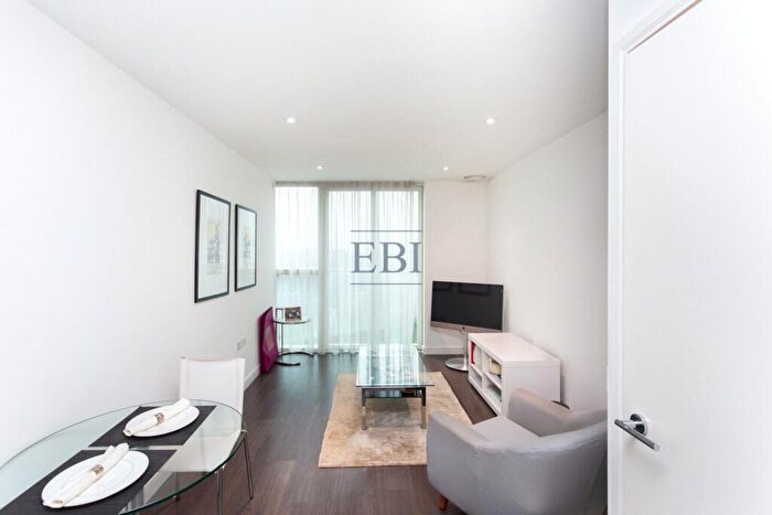 1 Bedroom Apartment To Rent In Tennyson Apartments, Saffron Central Square, Croydon, CR0