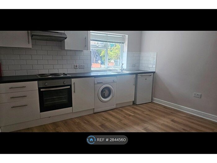 1 Bedroom Flat To Rent In St. Margarets Terrace, London, SE18