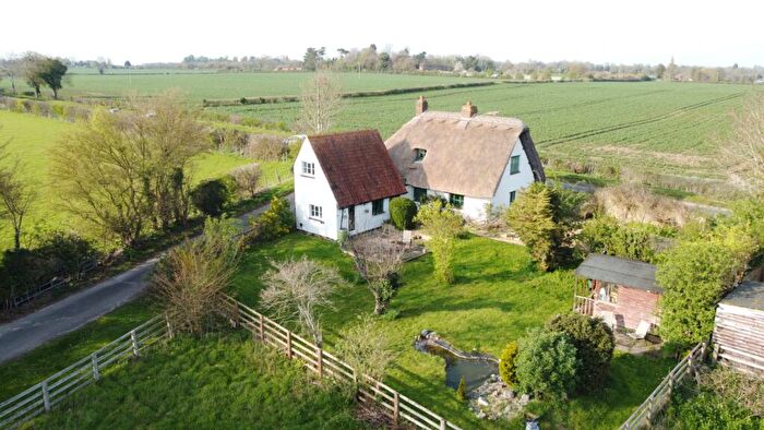 4 Bedroom Cottage For Sale In Bishopstone, HP17