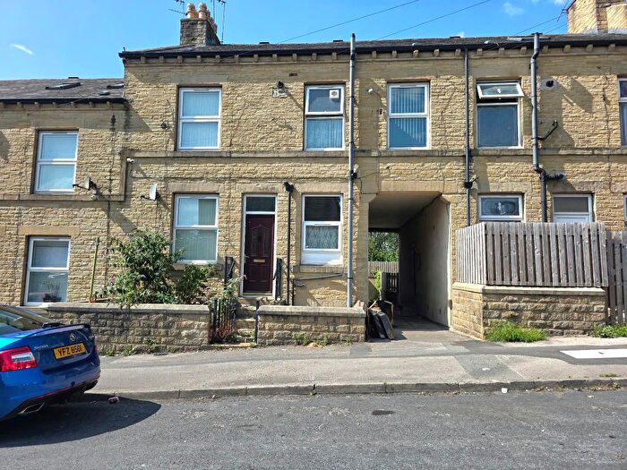 1 Bedroom Terraced House To Rent In Fearnsides Terrace, Bradford, BD8