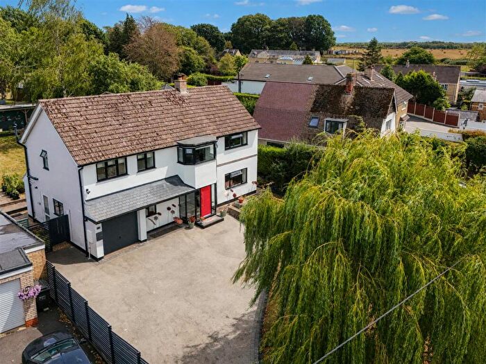 4 Bedroom Detached House For Sale In Harringworth Road, Gretton, NN17