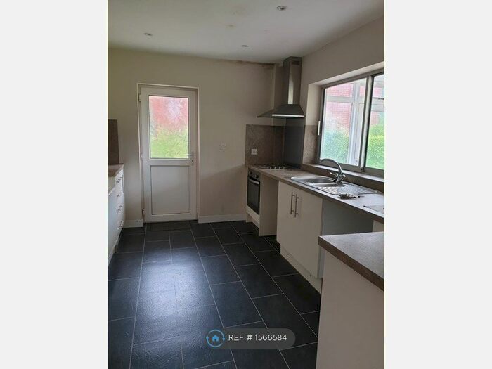 4 Bedroom Detached House To Rent In Leckhampton Road, Cheltenham, GL53