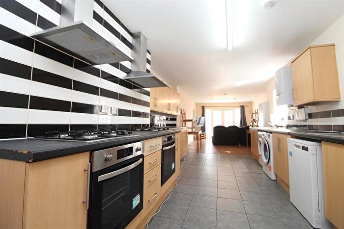 1 Bedroom Terraced House To Rent In Miskin Street, Cardiff, CF24
