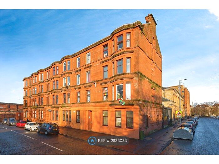 3 Bedroom Flat To Rent In Orkney Place, Glasgow, G51