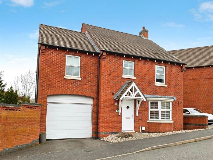 4 Bedroom Detached House For Sale In Greenwich Avenue, Church Gresley, Swadlincote, DE11