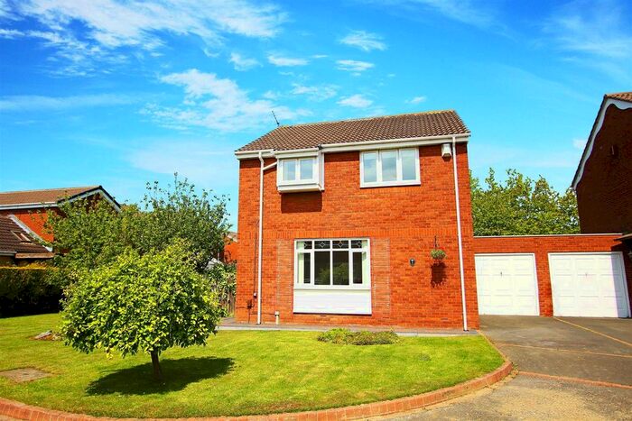 4 Bedroom Detached House To Rent In The Ridings, Whitley Bay, NE25