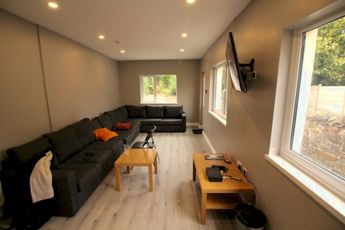 6 Bedroom Terraced House To Rent In Miskin Street, Cathays, CF24