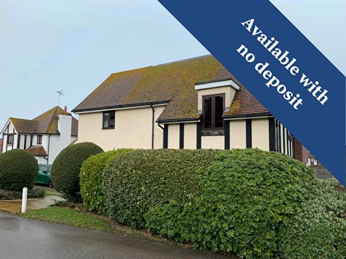 2 Bedroom Apartment To Rent In Knights Lodge Kingsgate Avenue Broadstairs, CT10