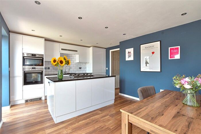 3 Bedroom Town House For Sale In Aurelie Way, Whitstable, Kent, CT5