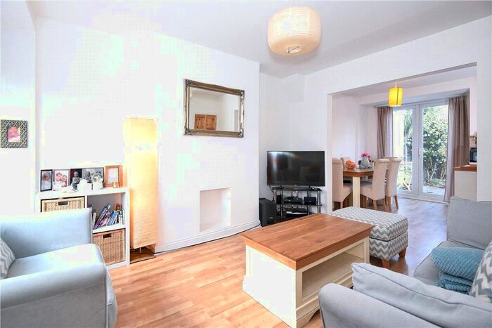 2 Bedroom Detached House To Rent In Kenilworth Avenue, Harrow, Middlesex, HA2