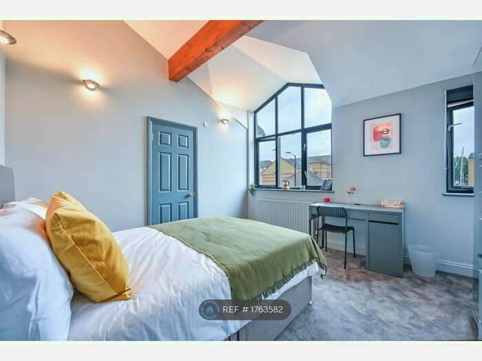 6 Bedroom Terraced House To Rent In Plough Way, London, SE16