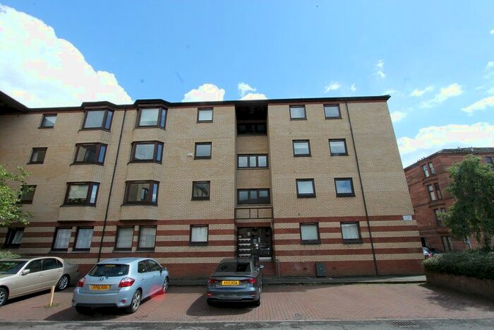 2 Bedroom Flat To Rent In Leyden Court, Glasgow, G20