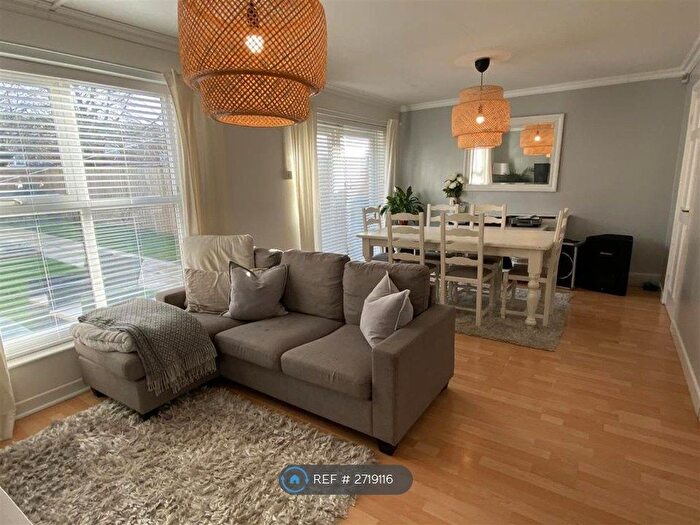 2 Bedroom Terraced House To Rent In Cunard Close, Manchester, M13