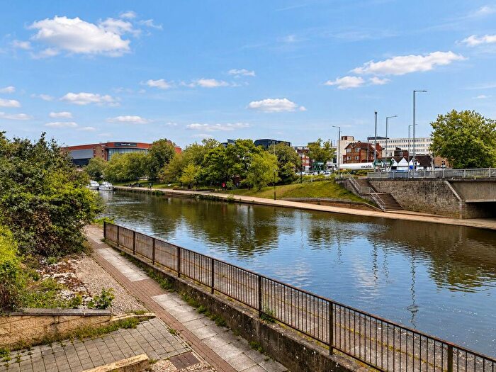 1 Bedroom Flat For Sale In St. Peters Street, Maidstone, ME16