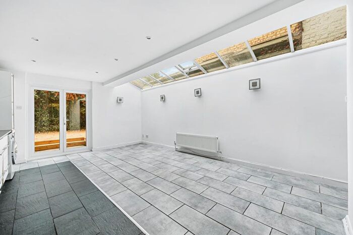 4 Bedroom Terraced House To Rent In Duke Road, London, W4
