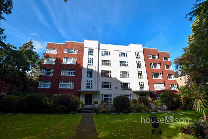1 Bedroom Apartment To Rent In Erinbank Mansions, Manor Road, BH1