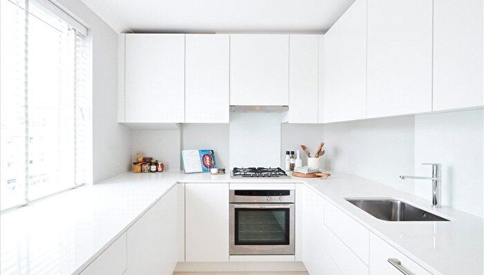 2 Bedroom Flat To Rent In Fulham Road, London, SW3