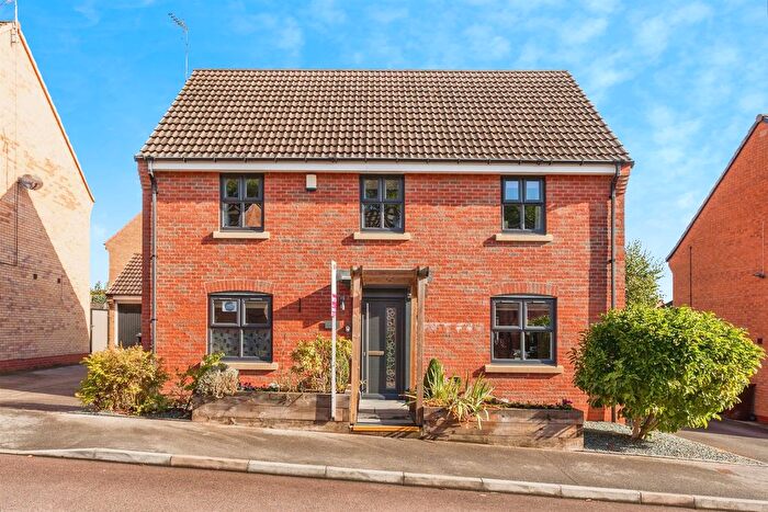 4 Bedroom Detached House For Sale In Violet Road, East Ardsley, Wakefield, WF3