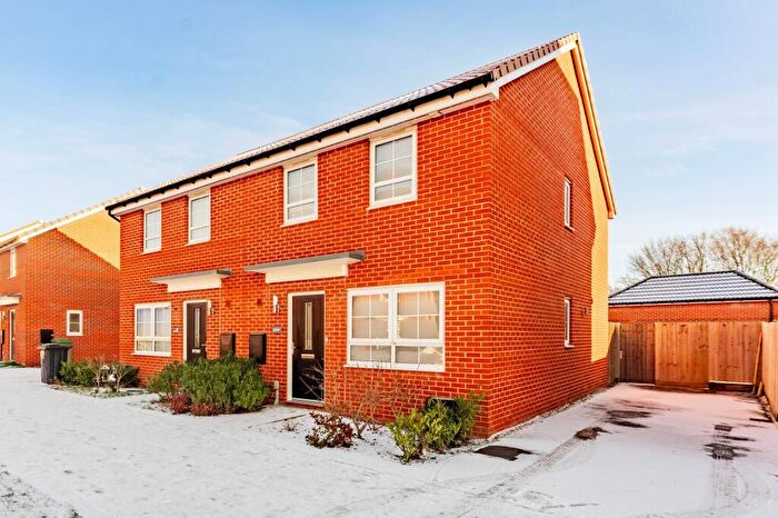 3 Bedroom Semi Detached House To Rent In Haldane Drive, Cringleford, NR4