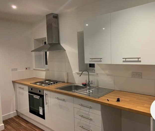 2 Bedroom Flat To Rent In Shirley Road, Shirley, Southampton, SO15