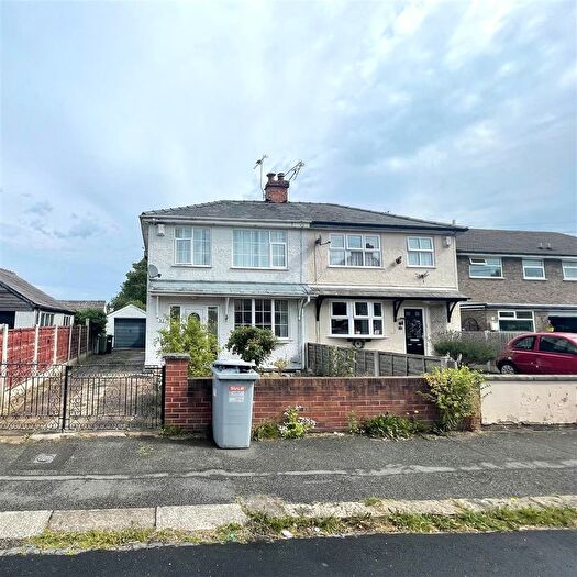 3 Bedroom Property To Rent In Holland Street, Crewe, CW1