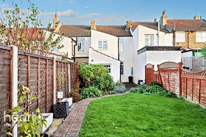 2 Bedroom Terraced House For Sale In Saxton Street, Gillingham, ME7