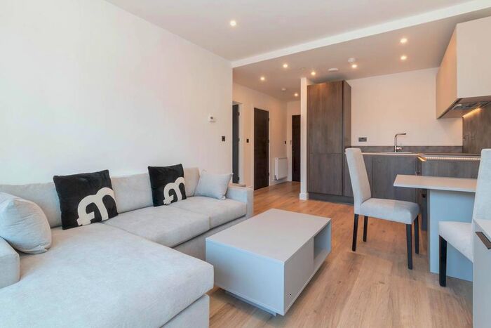 1 Bedroom Flat To Rent In The Barker, Shadwell Street, B4