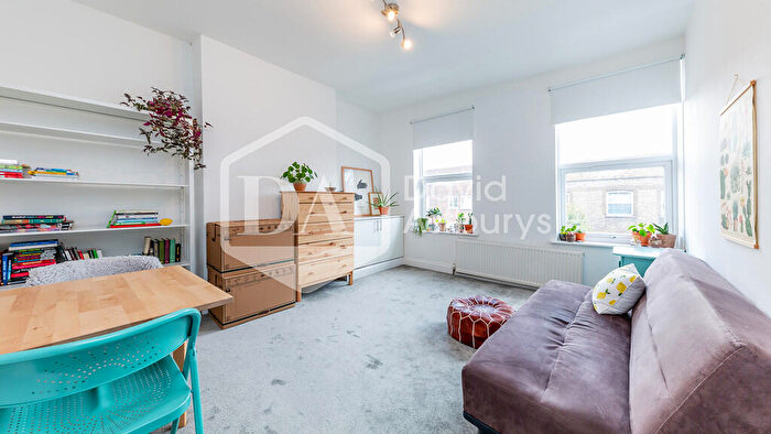 2 Bedroom Apartment To Rent In Holloway Road, Archway, London, N19