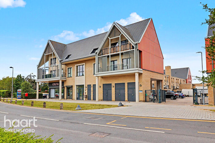 2 Bedroom Apartment For Sale In Centenary Way, Chelmsford, CM1