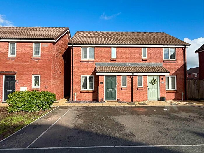 3 Bedroom Semi-Detached House For Sale In Orchard Way, Cranbrook, EX5