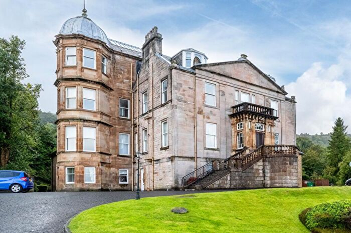 3 Bedroom Flat For Sale In Glenpark Drive, Port Glasgow, PA14