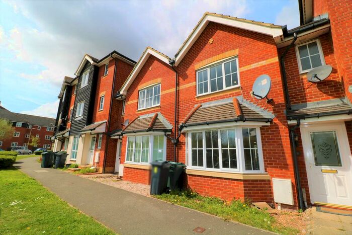3 Bedroom Terraced House To Rent In Fairview Drive, Ashford, TN24