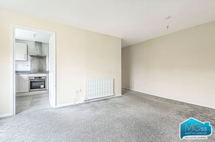 Studio To Rent In Brendon Grove, East Finchley, London, N2
