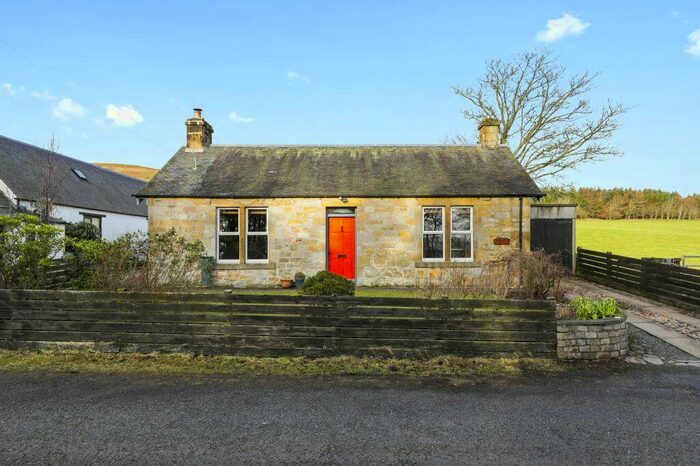 3 Bedroom Cottage For Sale In Entryhead, Nine Mile Burn, Penicuik, EH26