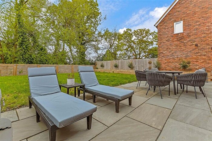 3 Bedroom Detached House For Sale In Fishers Road, Staplehurst, Tonbridge, Kent, TN12