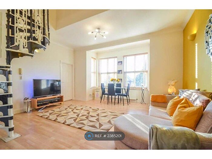 2 Bedroom Flat To Rent In Crowstone Road, Westcliff-On-Sea, SS0