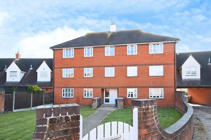 2 Bedroom Flat For Sale In Gandalfs Ride, South Woodham Ferrers, Chelmsford, Essex, CM3